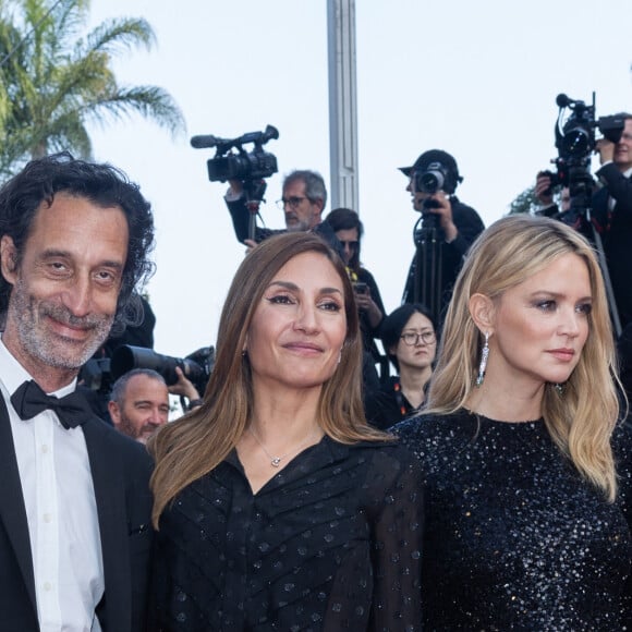 Virginie Efira était avec le cast de "L'amour ety les forêts". 
Audrey Diwan, Virginie Efira (enceinte) - Montée des marches du film " La passion de Dodin Bouffant " lors du 76ème Festival International du Film de Cannes, au Palais des Festivals à Cannes. Le 24 mai 2023 © Olivier Borde / Bestimage 