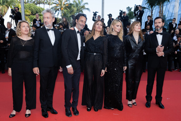 Éric Reinhardt, Audrey Diwan, Virginie Efira (enceinte), Valérie Donzelli, Melvil Poupaud - Montée des marches du film " La passion de Dodin Bouffant " lors du 76ème Festival International du Film de Cannes, au Palais des Festivals à Cannes. Le 24 mai 2023 © Olivier Borde / Bestimage 