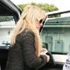 Britney arbore sa nouvelle couleur blonde, samedi 27 février, lors d'une virée shopping à Beverly Hills.