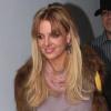 Britney arbore sa nouvelle couleur blonde, samedi 27 février, lors d'une virée shopping à Beverly Hills.
