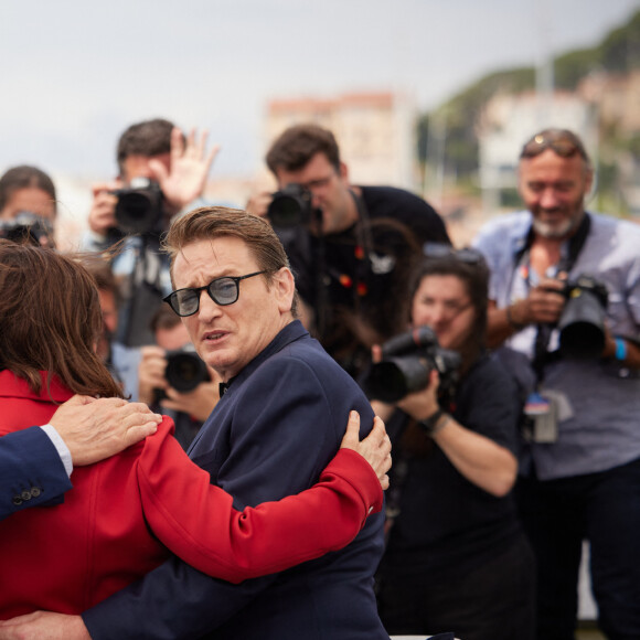 Pierre Gagnaire, Tran Anh Hung, Juliette Binoche et Benoît Magimel - Photocall de "La Passion de Dodin Bouffant" lors du 76e Festival de Cannes, le 25 mai 2023. © Jacovides-Moreau/Bestimage