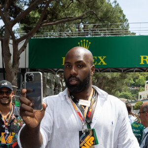 Teddy Riner, la légende du judo était également de la partie
 
Teddy Riner - People sur la grille de départ lors du 80ème Grand Prix de Monaco de Formule 1 à Monaco le 28 mai 2023. © Olivier Huitel/Pool Monaco