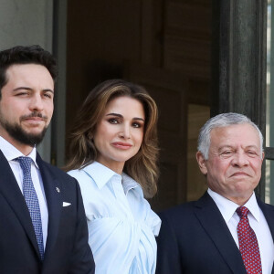 Le président de la République française et sa femme la Première Dame reçoivent le roi Abdallah II, la reine Rania et le prince héritier Hussein Bin Abdallah de Jordanie pour un déjeuner de travail au palais de l'Elysée, à Paris, France, le 14 septembre 2022 © Stéphane Lemouton/Bestimage 