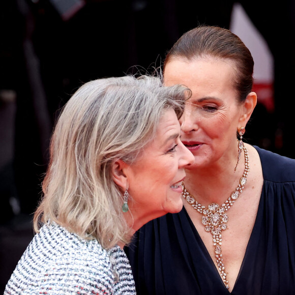 Caroline de Monaco et Carole Bouquet sont très amies. 
La princesse Caroline de Hanovre, Carole Bouquet - Montée des marches du film " Killers of the flower moon " lors du 76ème Festival International du Film de Cannes, au Palais des Festivals à Cannes. © Jacovides-Moreau / Bestimage 