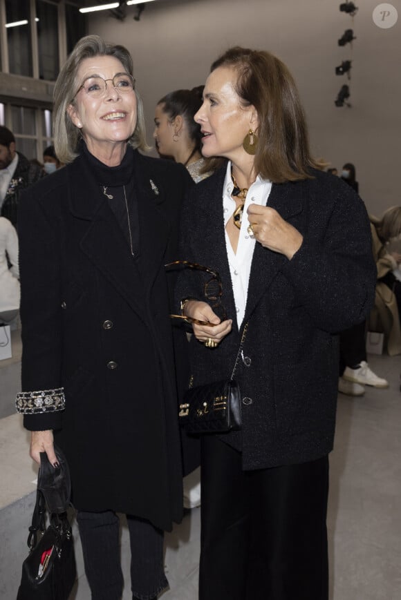 La princesse Caroline de Hanovre, Carole Bouquet au défilé de mode Chanel en hommage aux métiers d'art au 19M à Aubervilliers, France, le 7 décembre 2021. © Olivier Borde/Bestimage 