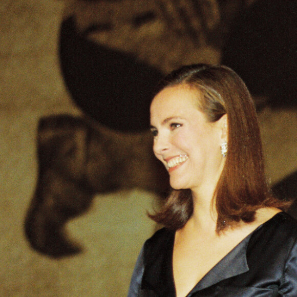 Carole Bouquet et la princesse Caroline de Monaco - 1ère édition des "Nijinsky Awards" sous la présidence de la princesse de Hanovcre. Le 17 décembre 2000.