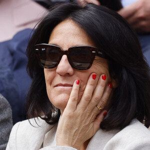 Florence Foresti - People dans les tribunes lors des Internationaux de France de Tennis de Roland Garros 2022 à Paris le 29 mai 2022. © Cyril Moreau/Bestimage 