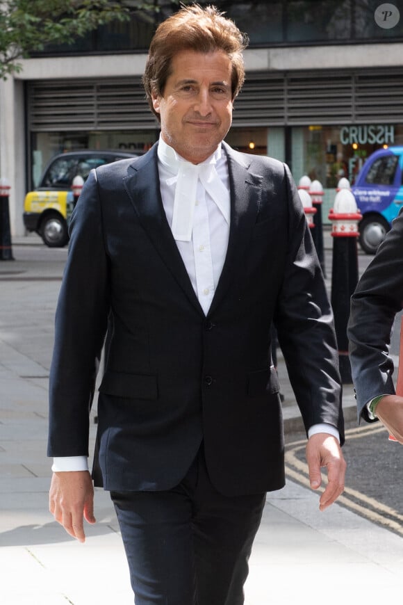 Arrivée de l'avocat du prince Harry, duc de Sussex, au Rolls Building de la Royal Courts Of Justice à Londres, Royaume Uni, le 11 mai 2023, pour représenter le prince dans le procès du piratage téléphonique du Mirror Group Newsapers. © Avalon/Panoramic/Bestimage