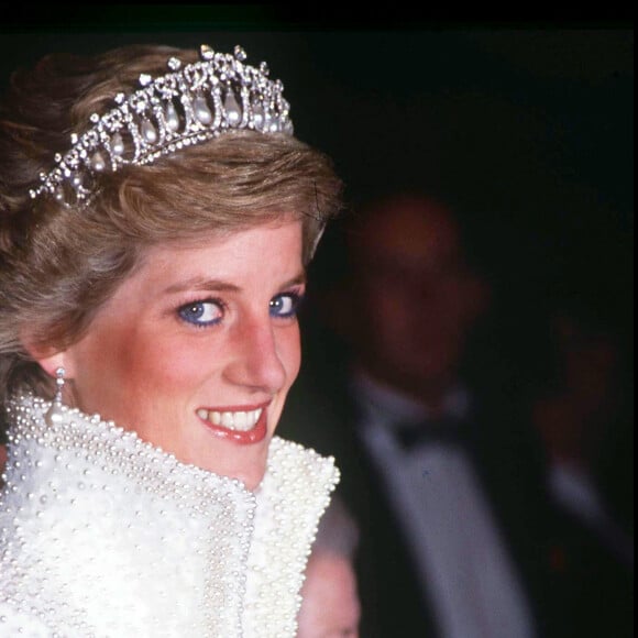Et celle-ci est restée la maîtresse du prince de Galles durant des années.
Lady Diana