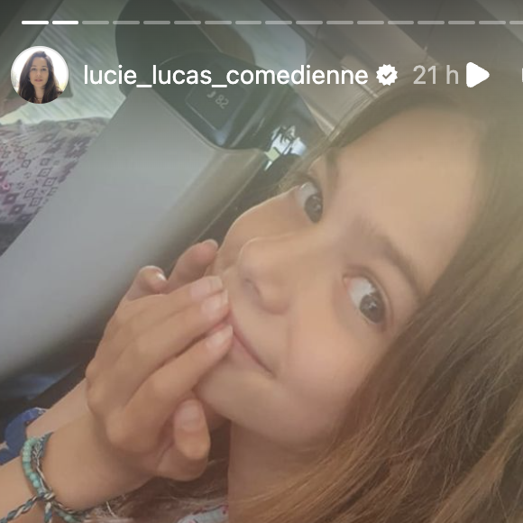 Lucie Lucas emmène sa fille Moïra sur le tournage de la série "Clem" à Paris. Instagram