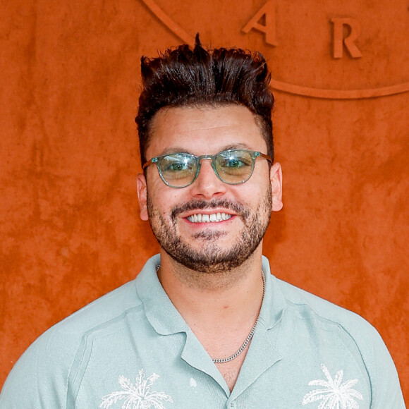 Kev Adams au village lors des Internationaux de France de tennis de Roland Garros 2023, à Paris, France, le 9 juin 2023. © Jacovides-Moreau/Bestimage