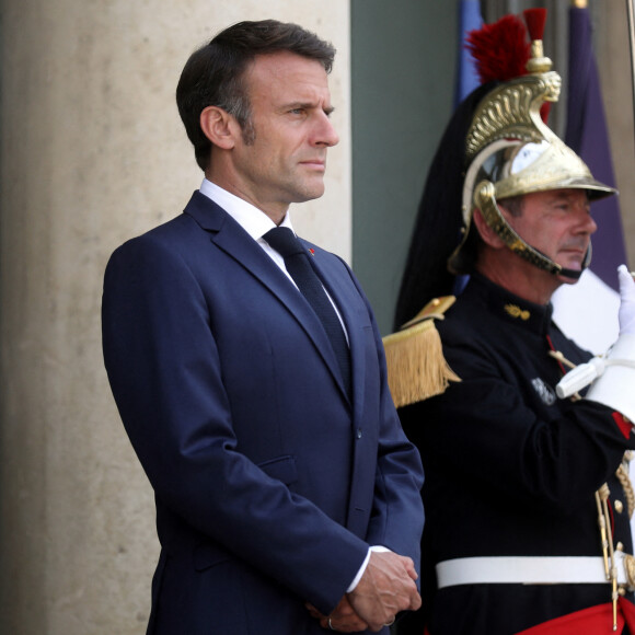 Il faisait chaud hier à Paris
Le président de la république, Emmanuel Macron recoit le Président de la République de Madagascar, Andry RAJOELINA pour un entretien au palais de l'Elysée, à Paris, France, le 9 juin 2023. © Stéphane Lemouton/Bestimage 