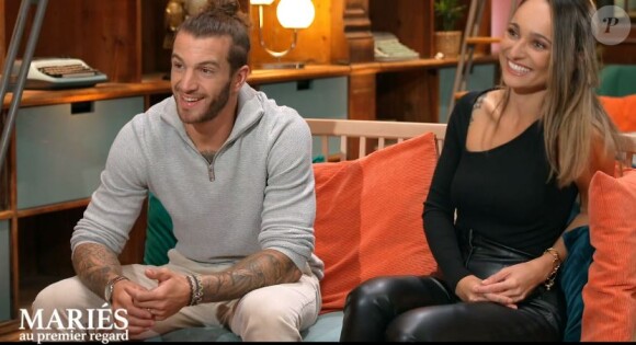 Le couple s'est avoué ses sentiments
Léa et Emmanuel lors de l'épisode final de "Mariés au premier regard", épisode du 5 juin 2023