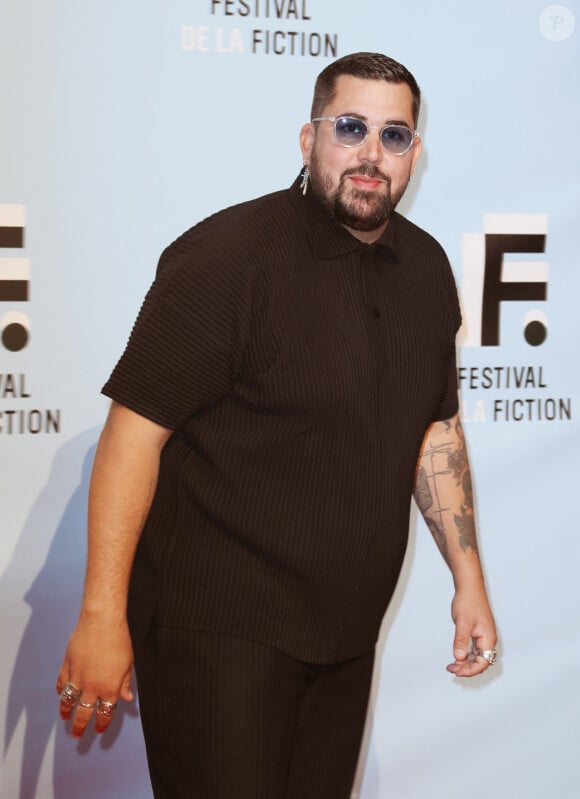 Dans les commentaires, de nombreuses personnes les ont félicité.
Artus (Victor-Artus Solaro) au photocall de la cérémonie de clôture de la 24ème édition du Festival de la Fiction TV de La Rochelle, France, le 17 septembre 2022. © Patrick Bernard/Bestimage