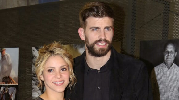 Shakira : Loin de Gerard Piqué, la chanteuse désormais au coeur d'un "triangle amoureux" avec deux immenses stars ?