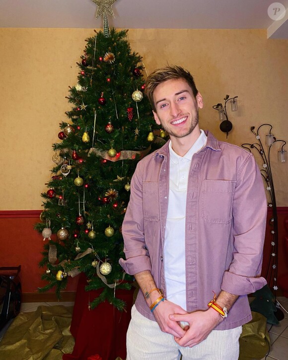 Brice Petit a accueilli une petite fille ce lundi. @ Instagram