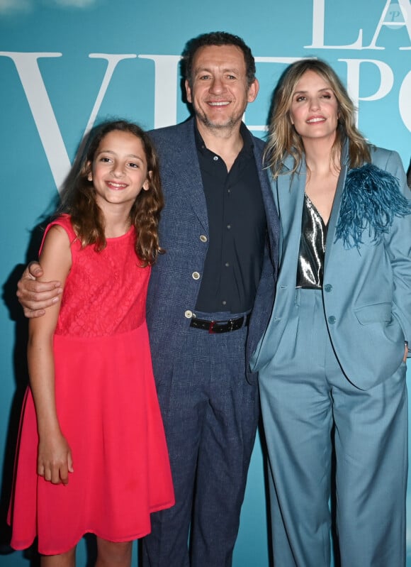 Dany Boon avec sa fille Sarah et sa compagne Laurence Arné - Avant-première du film "La Vie pour de vrai" au cinéma Pathé Wepler à Paris le 18 avril 2023. © Coadic Guirec/Bestimage 