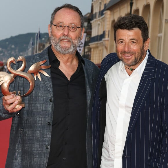 Jean Reno a fait la promotion du film "Les promesses"
Jean Reno et Patrick Bruel sur le tapis rouge du prix du court métrage lors du 37ème festival du film de Cabourg (37ème journées romantiques du 14 au 18 juin 2023), à Cabourg, France, le 16 juin 2023. © Coadic Guirec/Bestimage 