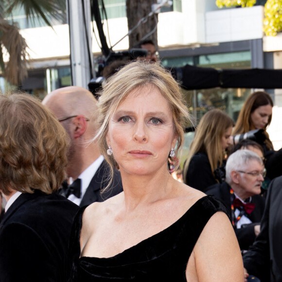 Karin Viard - Montée des marches du film " The Old Oak " lors du 76ème Festival International du Film de Cannes, au Palais des Festivals à Cannes. Le 26 mai 2023 © Jacovides-Moreau / Bestimage 