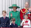 Heureusement, les enfants se sont bien tenus pour cette grande occasion.
Le prince George, le prince Louis, la princesse Charlotte, Kate Catherine Middleton, princesse de Galles, le prince William de Galles - La famille royale d'Angleterre sur le balcon du palais de Buckingham lors du défilé "Trooping the Colour" à Londres. Le 17 juin 2023