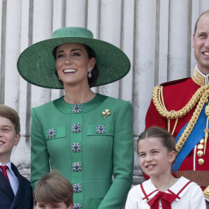 Le prince George, le prince Louis, la princesse Charlotte, Kate Catherine Middleton, princesse de Galles, le prince William de Galles - La famille royale d'Angleterre sur le balcon du palais de Buckingham lors du défilé "Trooping the Colour" à Londres. Le 17 juin 2023