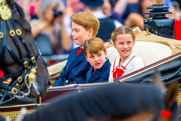 Le prince George, le prince Louis et la princesse Charlotte de Galles - La famille royale d'Angleterre lors du défilé "Trooping the Colour" à Londres. Le 17 juin 2023