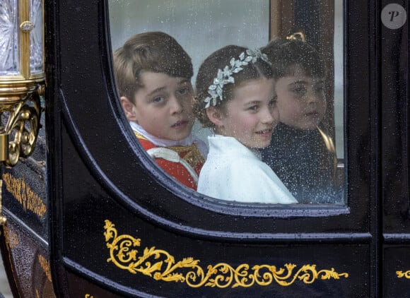 La princesse Charlotte de Galles, Le prince George de Galles, Le prince Louis de Galles, - Sortie de la cérémonie de couronnement du roi d'Angleterre à l'abbaye de Westminster de Londres, Royaume Uni, le 6 mai 2023. 