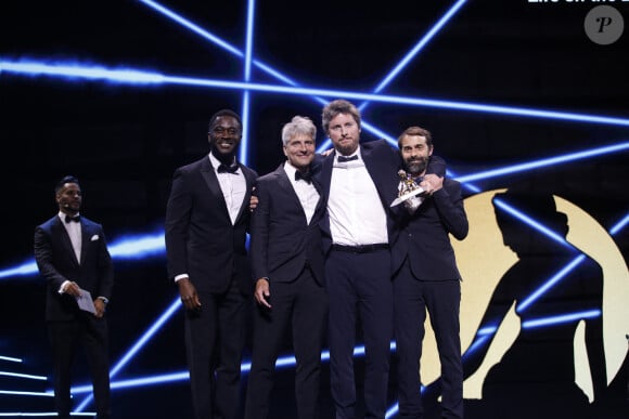 Patrick Aryee, Nicolas Berthelot, Florian Le Moal et Mathieu Dreujou (Best news price pour Life on the Donbas Frontline) lors de la cérémonie de clôture de la 62ème édition du festival de télévision de Monte-Carlo le 20 juin 2023. © Denis Guignebourg / Bestimage 