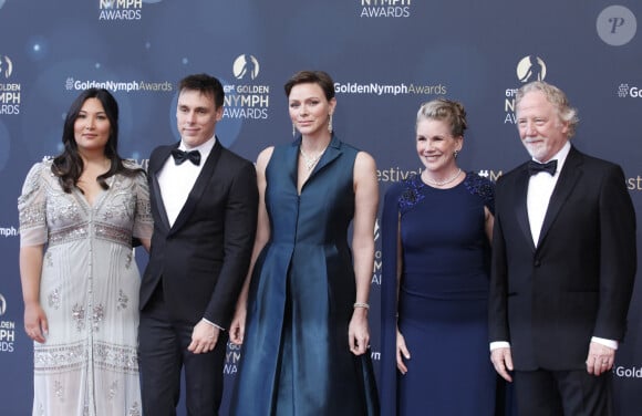 La princesse Charlene de Monaco, Louis Ducruet, sa femme Marie avec Melissa Gilbert et son mari Timothy Busfield - Photocall de la cérémonie de clôture du 62ème festival de télévision de Monte-Carlo le 20 juin 2023. © Denis Guignebourg / Bestimage 