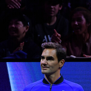 Roger Federer (Sui) - Novak Djokovic renoue avec la victoire face à Tiafoe (6-1, 6/3) lors de la Laver Cup à l'O2 Arena de Londres le 24 septembre 2022. Novak a aussi rendu son hommage à Roger Federer. Après la rencontre, le Serbe a remercié le Bâlois pour lui avoir permis de vivre ce moment à ses côtés, qualifiant même la soirée d'adieux comme l'un des plus beaux moments de sa vie. © Antoine Couvercelle / Panoramic / Bestimage