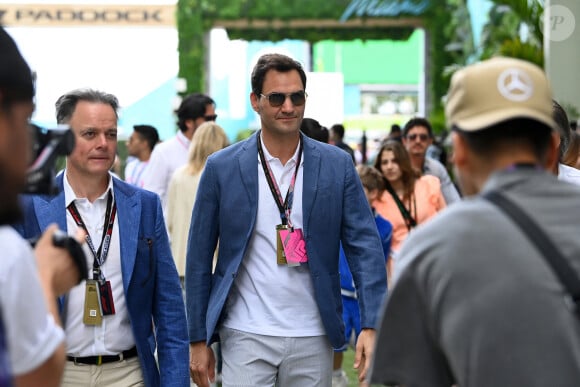 Roger Federer - Les célébrités assistent sur le circuit Miami International Autodrome au Grand Prix de Formule 1 Crypto.com de Miami, Floride, Etats-Unis, le 7 mai 2023; © Motorsport Images/Panoramic/Bestimage