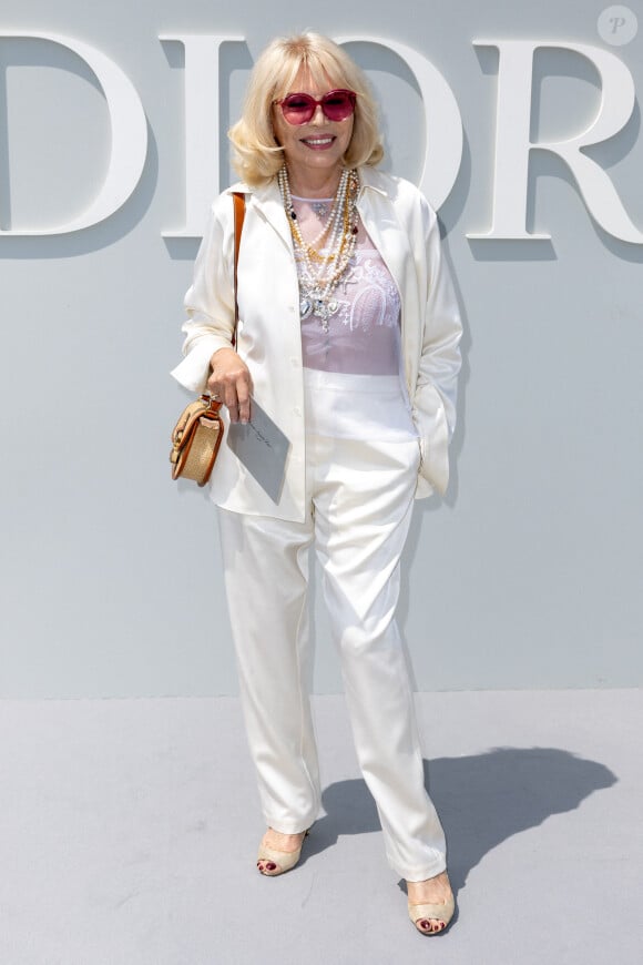 Amanda Lear - Les célébrités au défilé Dior "Collection Homme Prêt-à-Porter Printemps/Eté 2024" lors de la Fashion Week de Paris (PFW), le 23 juin 2023. © Olivier Borde / Bestimage 