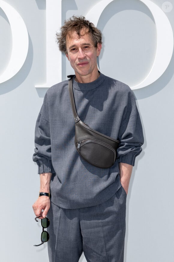 Bertrand Bonello - Les célébrités au défilé Dior "Collection Homme Prêt-à-Porter Printemps/Eté 2024" lors de la Fashion Week de Paris (PFW), le 23 juin 2023. © Olivier Borde / Bestimage 