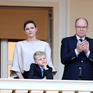 Le prince Albert II de Monaco, la princesse Charlene et leurs enfants, le prince héréditaire Jacques et la princesse Gabriella durant la célébration de la traditionnelle fête de la Saint Jean à Monaco le 23 juin 2023. © Claudia Albuquerque / Bestimage 