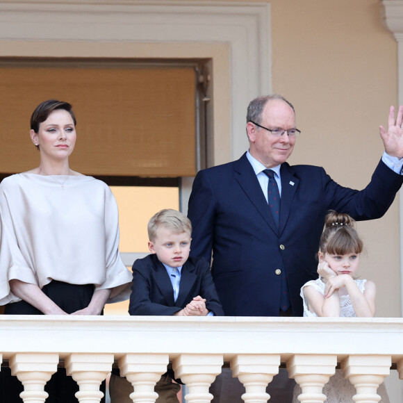 Le prince Albert II de Monaco, la princesse Charlene et leurs enfants, le prince héréditaire Jacques et la princesse Gabriella durant la célébration de la traditionnelle fête de la Saint Jean à Monaco le 23 juin 2023. © Claudia Albuquerque / Bestimage 