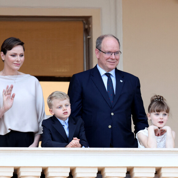 Le prince Albert II de Monaco, la princesse Charlene et leurs enfants, le prince héréditaire Jacques et la princesse Gabriella durant la célébration de la traditionnelle fête de la Saint Jean à Monaco le 23 juin 2023. © Claudia Albuquerque / Bestimage 