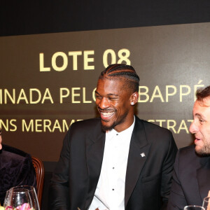 Neymar et Jimmy Butler à la soirée caritative au bénéfice de l'association de Neymar Jr. "l'Instituto Projeto", son institut pour les enfants défavorisés, à Sao Paulo.