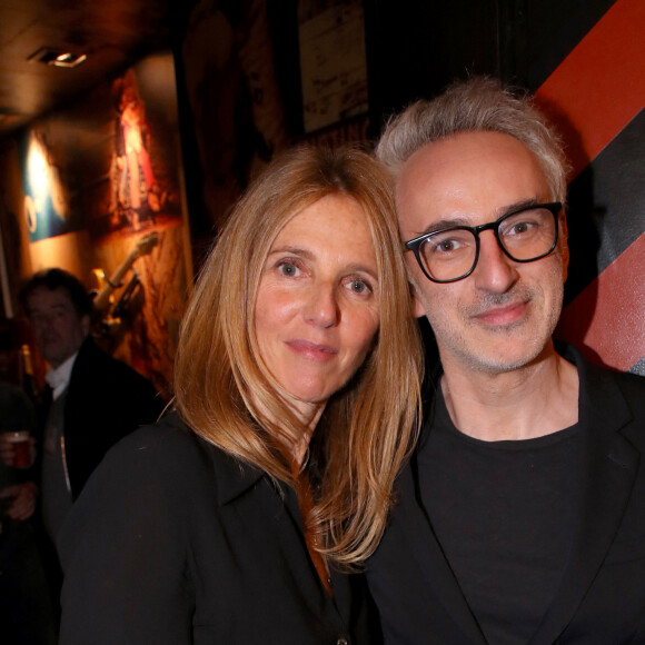 Exclusif - Sandrine Kiberlain et Vincent Delerm - Backstage du 16ème Gala de la Fondation " Recherche Alzheimer " à l'Olympia à Paris. Le 20 mars 2023 © Bertrand Rindoff Petroff / Bestimage 