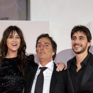Charlotte Gainsbourg avec son mari Yvan Atta et son fils Ben Attal à la première de "Les Choses Humaines" au 78ème Festival International du Film de Venise (Mostra), le 9 septembre 2021. 