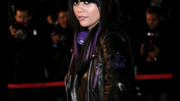 Jena Lee vous présente sa protégée, Eisblume : elle veut concurrencer... Evanescence et Tokio Hotel !
