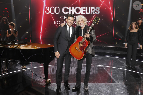 Exclusif - Vincent Niclo, louis Bertignac - Backstage - Enregistrement de l'émission "300 Choeurs chantent pour les fêtes" à Paris, diffusée le 23 décembre sur France 3 © Jack Tribeca / Bestimage