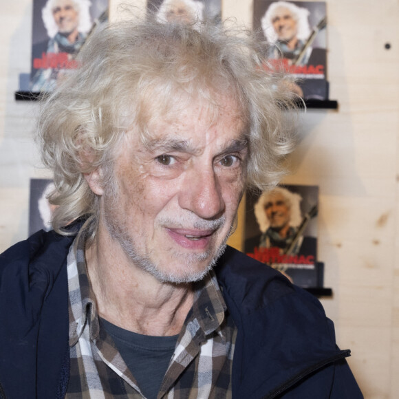 Louis Bertignac - Festival du Livre de Paris 2022 au Grand Palais éphémère - Paris le 23/04/2022 - © Jack Tribeca / Bestimage 
