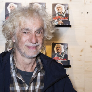 Louis Bertignac - Festival du Livre de Paris 2022 au Grand Palais éphémère - Paris le 23/04/2022 - © Jack Tribeca / Bestimage 