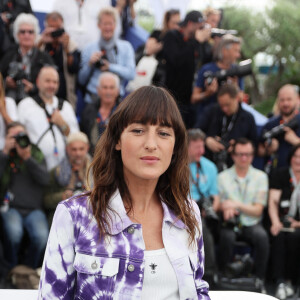 Juliette Armanet au photocall de "Rosalie" lors du 76ème Festival International du Film de Cannes, le 18 mai 2023. © Jacovides/Moreau/Bestimage 