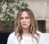 Dans cette vidéo, Jennifer Lopez fait la promotion de sa nouvelle marque d'alcool
Jennifer Lopez du côté de West Hollywood.