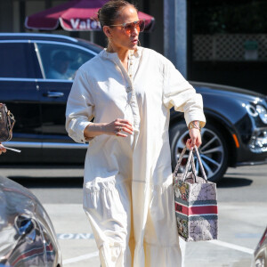 Exclusif - Jennifer Affleck Lopez est allée faire du shopping chez Gucci à West Hollywood. le 16 juin 2023
