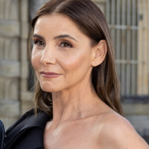 La semaine de la haute couture se clôture déjà.
Clotilde Courau et sa fille Vittoria de Savoie - Défilé de mode automne-hiver Haute-Couture "Valentino" au château de Chantilly, lors de la fashion week de Paris. © Olivier Borde / Bestimage