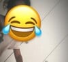 En story Instagram, mercredi 5 juillet, la chanteuse a partagé une brève vidéo dans laquelle elle fait face, quelque peu démunie mais amusée, à la curiosité déjà bien avancée de l'une de ses filles.
Amel Bent désarmée face à une question délicate posée par l'une de ses filles. Instagram