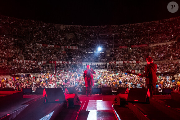 "C'est peut-être ma préférée, a-t-il expliqué au public. Car elle est liée à une personne importante"
Exclusif - Florent Pagny en concert dans les Arènes de Nîmes. Le 30 juin 2023 © Aël Pagny via Bestimage