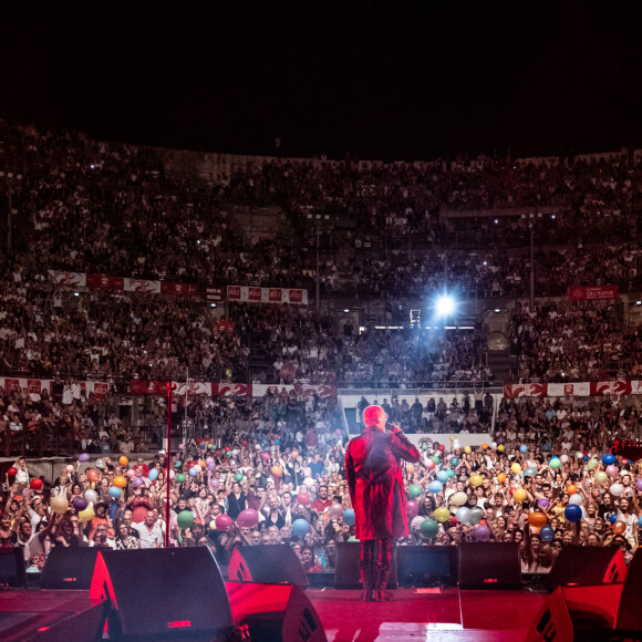 "C'est peut-être ma préférée, a-t-il expliqué au public. Car elle est liée à une personne importante"
Exclusif - Florent Pagny en concert dans les Arènes de Nîmes. Le 30 juin 2023 © Aël Pagny via Bestimage